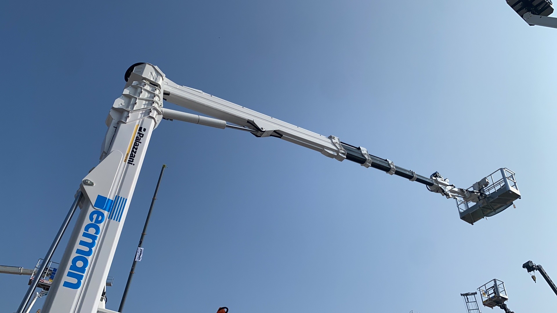 58��֩��ʽ�߿����I(y��)ƽ�_(t��i)